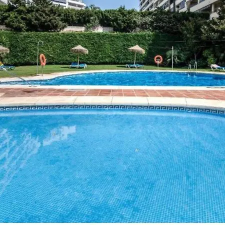 아파트 Edificio Puerto Azul 마르베야