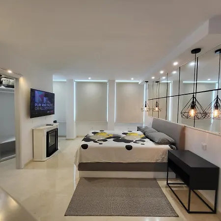 Edificio Puerto Azul *