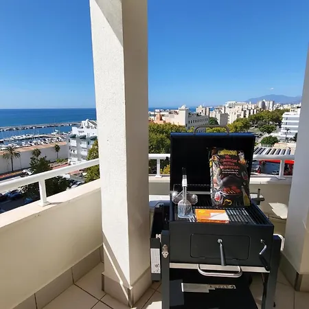 Edificio Puerto Azul *