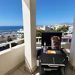 Edificio Puerto Azul *
