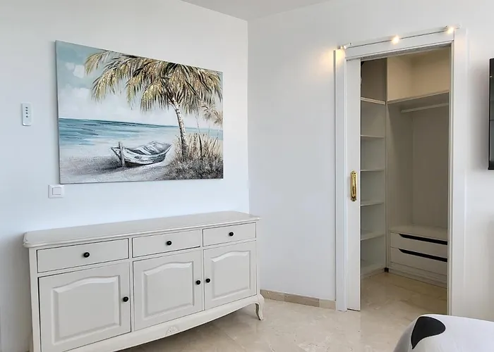 Edificio Puerto Azul Апартаменти Марбелья